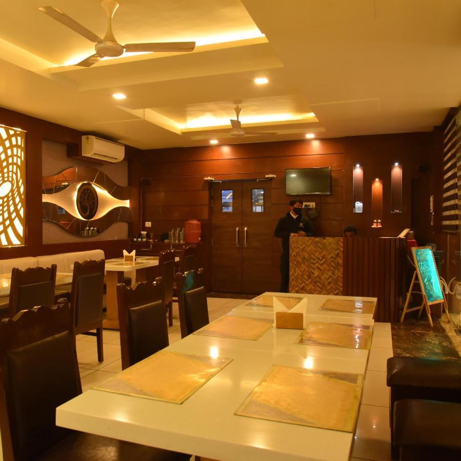 Hotel Vitthal International, Prayagraj Allāhābād Junction Zewnętrze zdjęcie